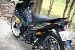 Exciter 135 độ đơn giản bằng loạt đồ chơi nhập khẩu