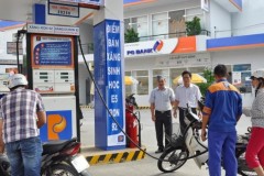 Giá xăng có thể giảm mạnh ngày mai