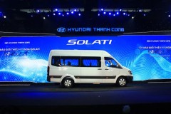 Hyundai chính thức giới thiệu Hyundai Solati 2018 với giá từ 1,08 tỷ đồng