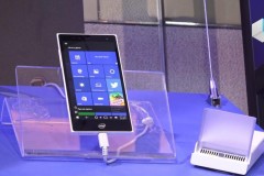 Intel đang phát triển mẫu PC Pocket với kích thước chỉ bằng một chiếc smartphone