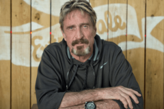John Mcafee ngưng “share kèo” ICO khi bị SEC đe dọa