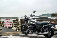Moto Guzzi giới thiệu V7 III Limited 2018 giới hạn phong cách retro “bảy mươi lăm”