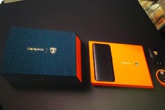 OPPO Find X Lamborghini: Mặt lưng từ sợi carbon, sạc nhanh Super VOOC