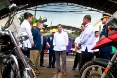 Philippines tiêu hủy hàng loạt ôtô, xe máy nhập lậu