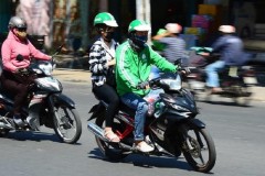 Quan hệ việc làm công nghệ 4.0: Lái xe Grab có được bảo vệ bởi pháp luật về lao động?