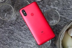 Lộ diện cấu hình của Mi Max 3: Màn hình 6.9 inch không có tai thỏ, camera kép, RAM 6GB