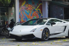 Siêu xe Lamborghini Gallardo Superleggera LP570-4 được thay áo mới