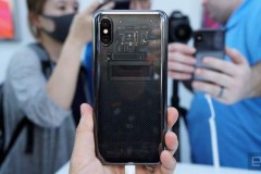 Xiaomi xác nhận mặt lưng Mi 8 Explorer Edition thực sự trong suốt, không dùng hình dán