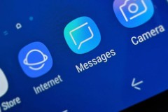 Ứng dụng nhắn tin của Samsung tự gửi ảnh cho một người bất kỳ
