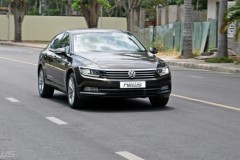 Passat Blue Motion giá 1,45 tỷ là mẫu sedan hạng D đáng chú ý nhất tại Việt Nam