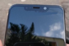 Lộ ảnh trên tay thực tế Moto One Powe với camera kép xếp dọc, chạy Android One