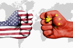 iPhone X 2018 lẽ ra sẽ rẻ hơn, nếu không vì chiến tranh thương mại của Donald Trump