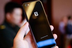 Bphone 3 sẽ được lắp ráp bởi công ty Nhật Bản