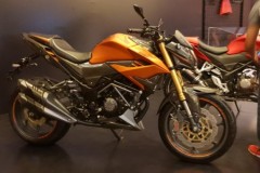 CB150R 2019 với phiên bản độ dàn chân đến từ đàn anh CBR250RR
