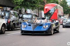 Chủ tịch hãng Pagani cầm lái "cực phẩm" Zonda HP Barchetta hơn 340 tỷ đồng trên đường phố