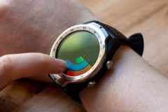 Đồng hồ thông minh Galaxy Watch của Samsung vẫn chạy hệ điều hành TizenOS