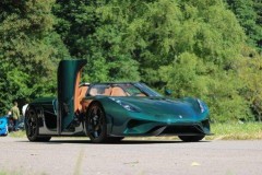 Đây là nơi chứa chiếc mui cứng của siêu xe Koenigsegg Regera