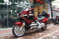 “Khui thùng” Honda Goldwing 2018 đầu tiên về Hà Nội