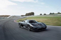 Koenigsegg Agera ra mắt 2 phiên bản đặc biệt với tên gọi Thor và Vader