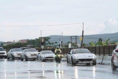 Thời tiết không ủng hộ,  Bugatti Veyron cùng dàn siêu xe triệu đô vẫn tiếp tục xuyên Việt