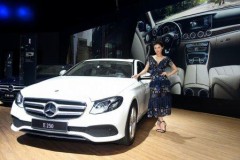 Mercedes-Benz trình làng C-Class và E-Class với những trang bị hấp dẫn