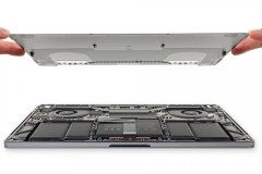 Vừa ra mắt, Macbook Pro 2018 đã được khám phá "nội thất"