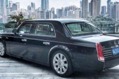 Người dẫn chương trình Jeremy Clarkson đánh giá Hồng Kỳ L5 tại Trung Quốc