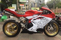 MV Agusta F4R vẻ đẹp bóng bẩy từ Superbike Ý