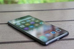 OPPO R17 lộ diện hình ảnh thực tế với phần notch được thiết kế lại