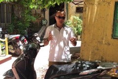 Không thể tin được: Nhiệt độ yên xe máy phơi ngoài nắng lên tới gần 80 độ