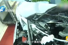 Phẫn nộ trước nhân viên đại lý BMW đâm hỏng xe, người mua lại phải chi tiền sửa chữa