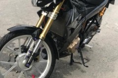 Satria F150 độ phuộc Upside down đầy sự phá cách