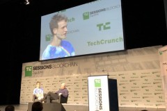 Vitalik Buterin: “Tôi mong mấy cái sàn giao dịch tập quyền ‘cháy ra tro đi’ càng nhiều càng tốt!”