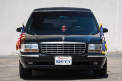 Cadillac được độ lại như chiếc xe của Tổng thống Mỹ Bill Clinton được bán đấu giá