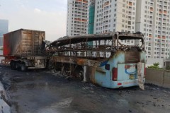 Vụ xe khách cháy sau khi đâm container: Những tình tiết không thể tin nổi