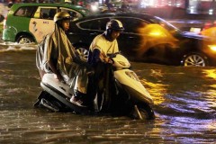 Xe ga phải đối mặt với các nguy cơ hỏng hóc trầm trọng khi lội nước