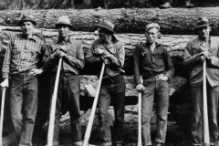 Ai là người tạo ra chiếc quần Jean đầu tiên?