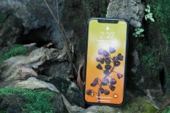 iPhone LCD 6.1 inch sẽ có giá từ 699 USD (bản 64 GB) đến 749 USD