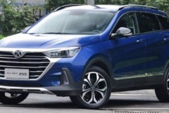 SUV Senova X55 sẽ ra mắt Trung Quốc vào tháng 9 tới, giá từ 315 triệu đồng.