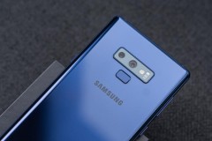 Samsung tung clip đưa người dùng chiêm ngương dây chuyền sản xuất Galaxy Note9