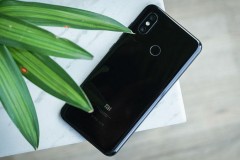 Đánh giá Xiaomi Mi 8: Không có đối thủ trong cùng phân khúc