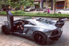Lamborghini Aventador khí chất hơn hẳn với bodykit Liberty Walk