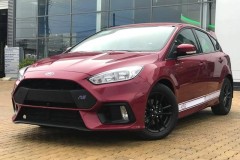 Ford Focus Trend độ phong cách RS có giá 630 triệu đồng