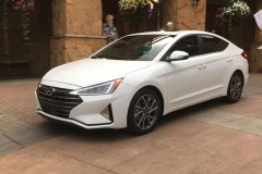 Hyundai Elantra 2019 chính thức ra mắt tại Mỹ với sự lột xác đầy bất ngờ