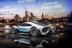 Người dùng Mercedes-AMG Project One không được bán siêu xe để kiếm lợi nhuận không chính đáng