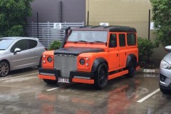 Lộ diện chiếc Land Rover Defender độ cục nhất từ trước tới nay
