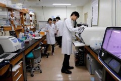 Nhật Bản: Một đại học Y danh tiếng bị tố giảm điểm thi của thí sinh nữ