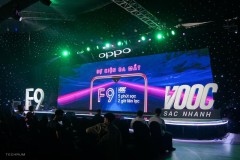 OPPO F9 ra mắt: Màn hình thiết kế dạng giọt nước, sạc nhanh VOOC