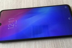 OPPO R17 chính thức: Snapdragon 670, cảm biến vân tay dưới màn hình, giá 11,8 triệu