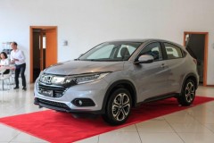 Phân khúc crossover cỡ nhỏ sôi động hơn khi có thêm Hyundai Kona và Honda HR-V